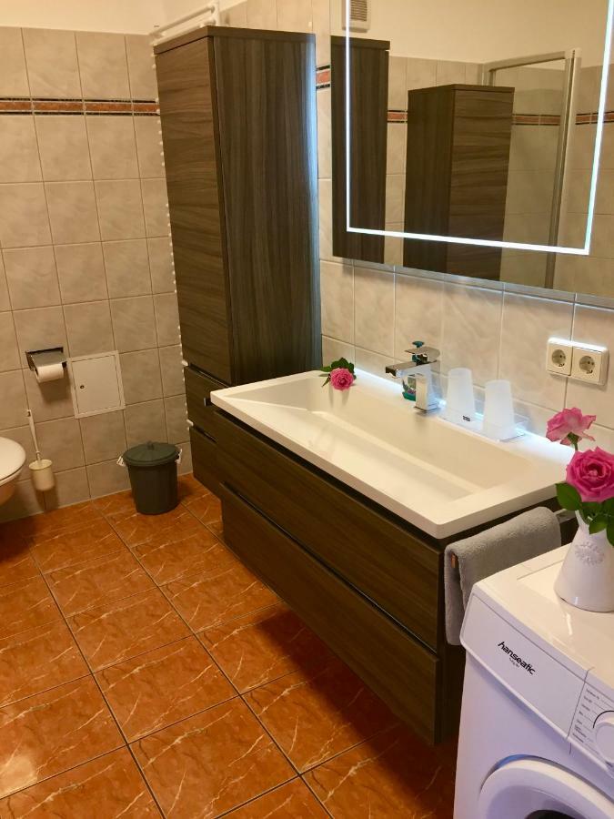Ferienwohnung Am Wasser Villa Graf Von Pfeil Dresden Eksteriør bilde